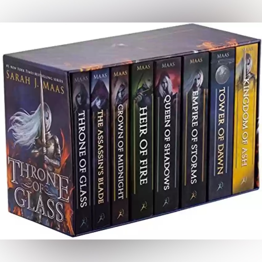 ISO: OOP Throne of Glass box and A Court of Thorns and Roses series Sarah J Maas
